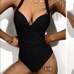 🌸NWT Black Halter Swimsuit Size XL Ruched🌸